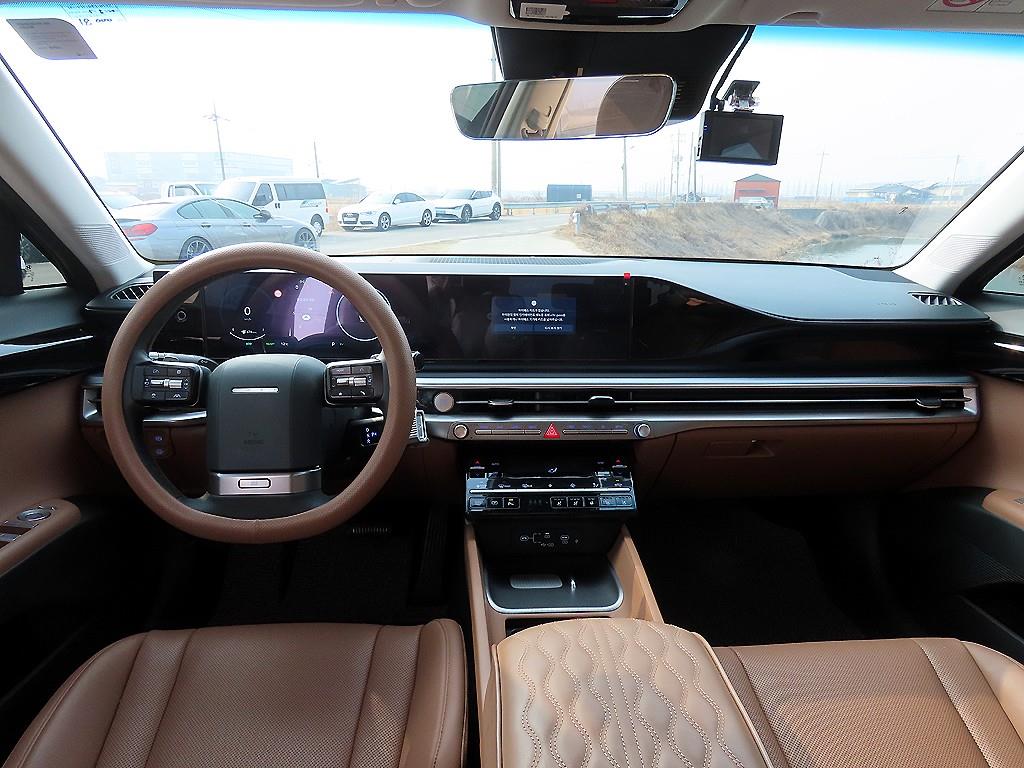 HYUNDAI Grandeur - Vista 9