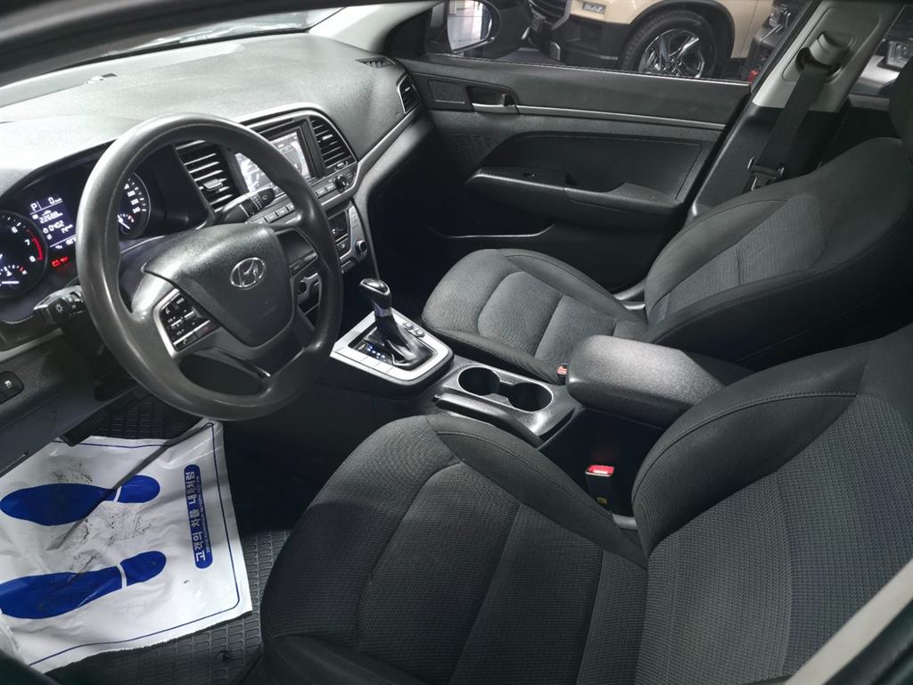 HYUNDAI Avante 2018 Gris - Importación desde Corea - HF Imports Iquique - Foto 13