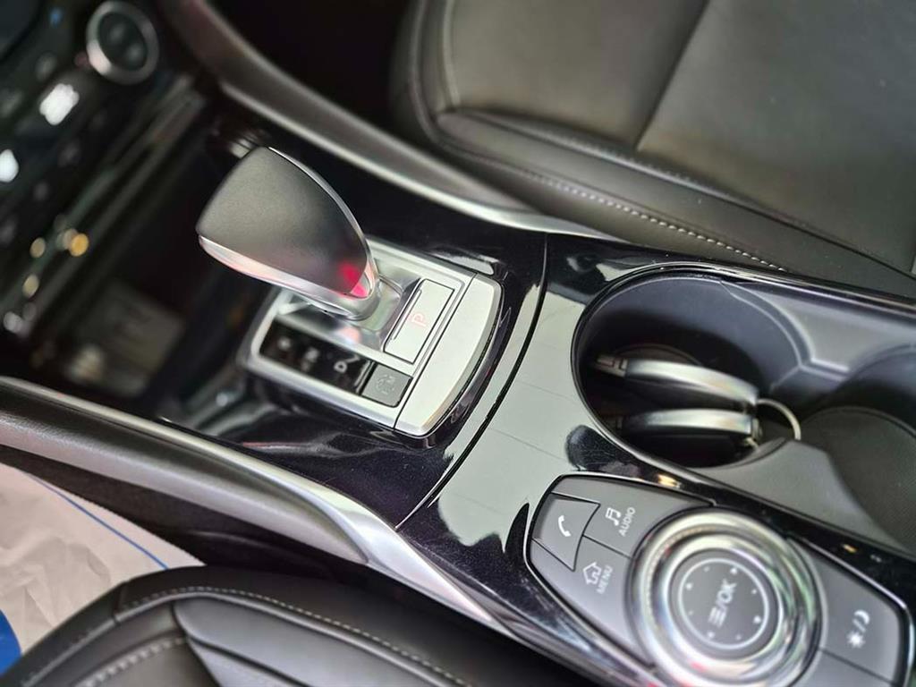 Infiniti Q - Vista 11