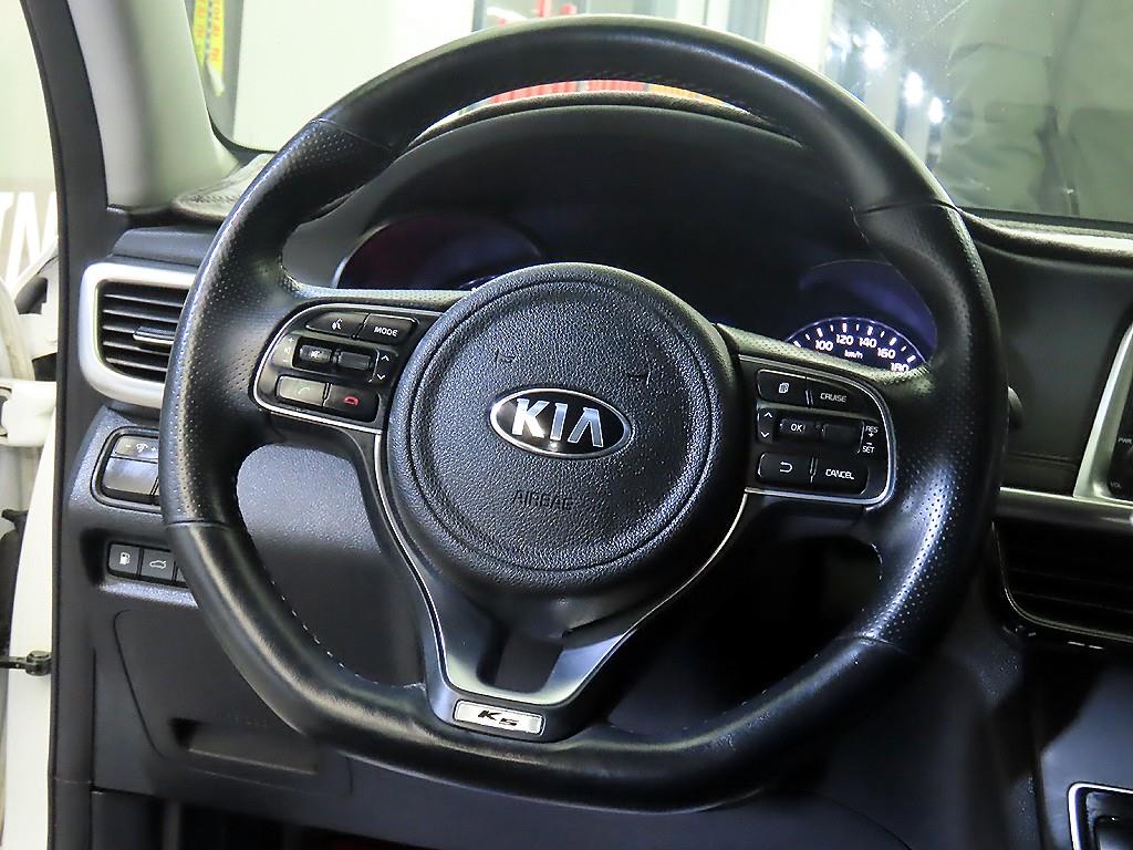 KIA K5 - Vista 8
