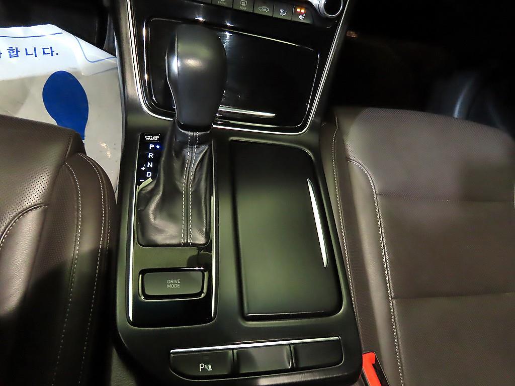 HYUNDAI Grandeur - Vista 12