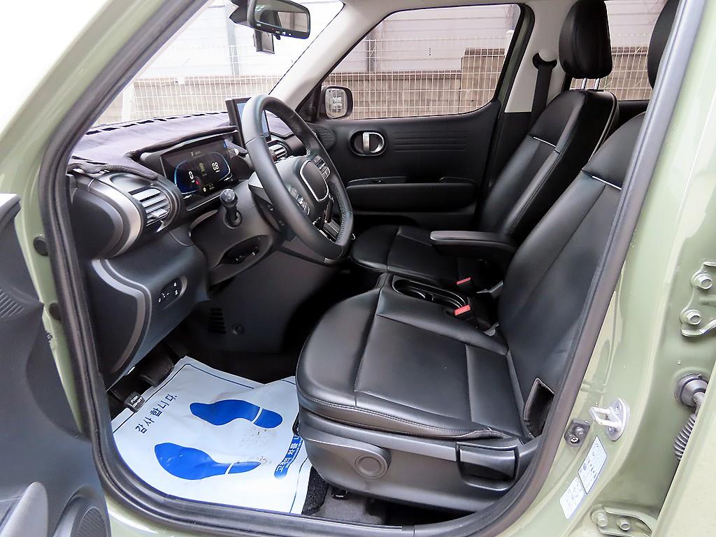 HYUNDAI Casper - Vista 5