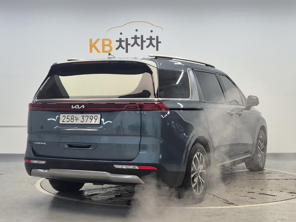 KIA Carnival - Vista 3