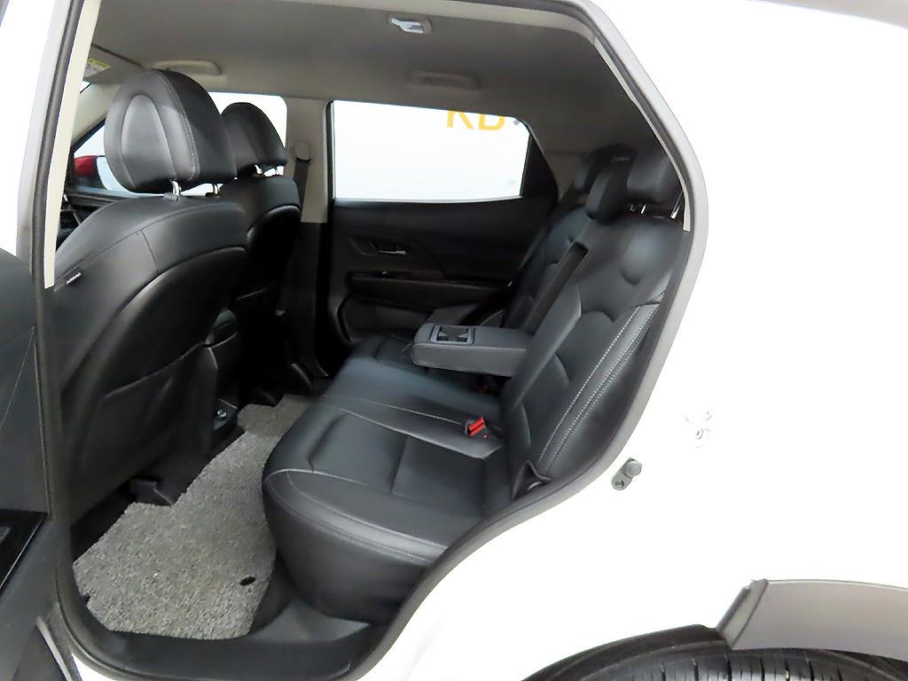 Ssangyong Korando - Vista 6