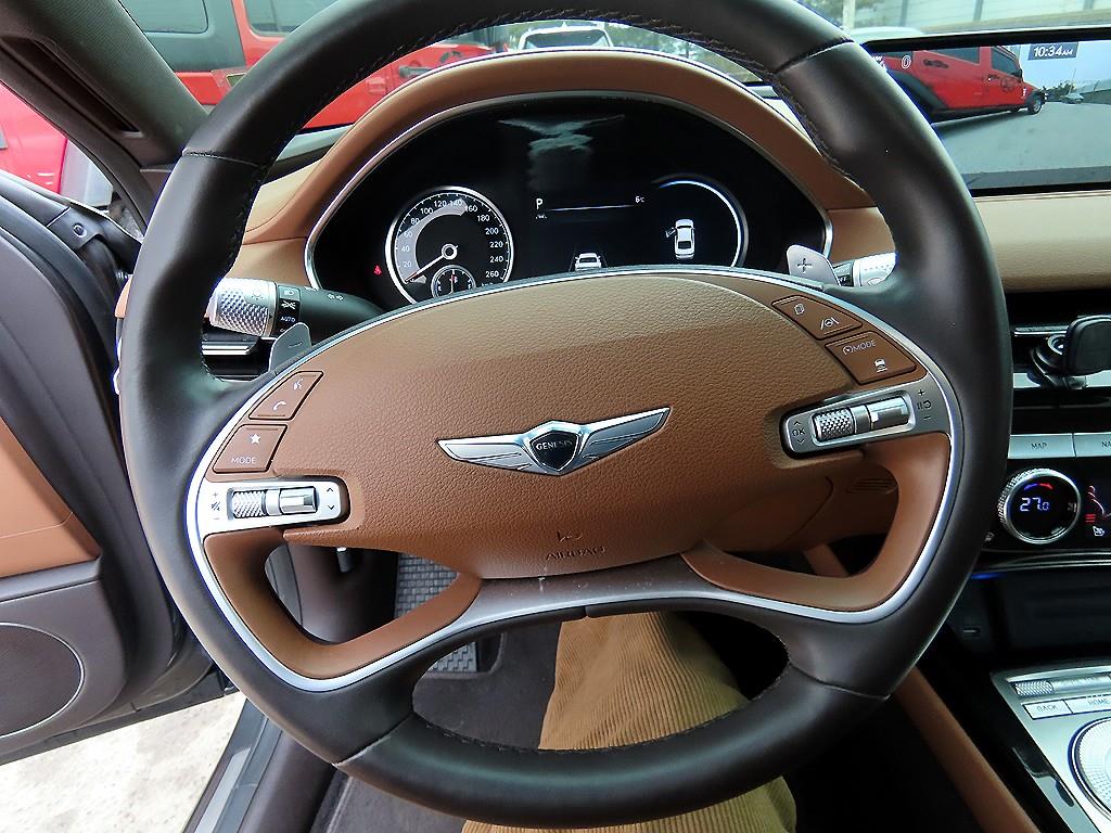 Genesis G80 - Vista 8