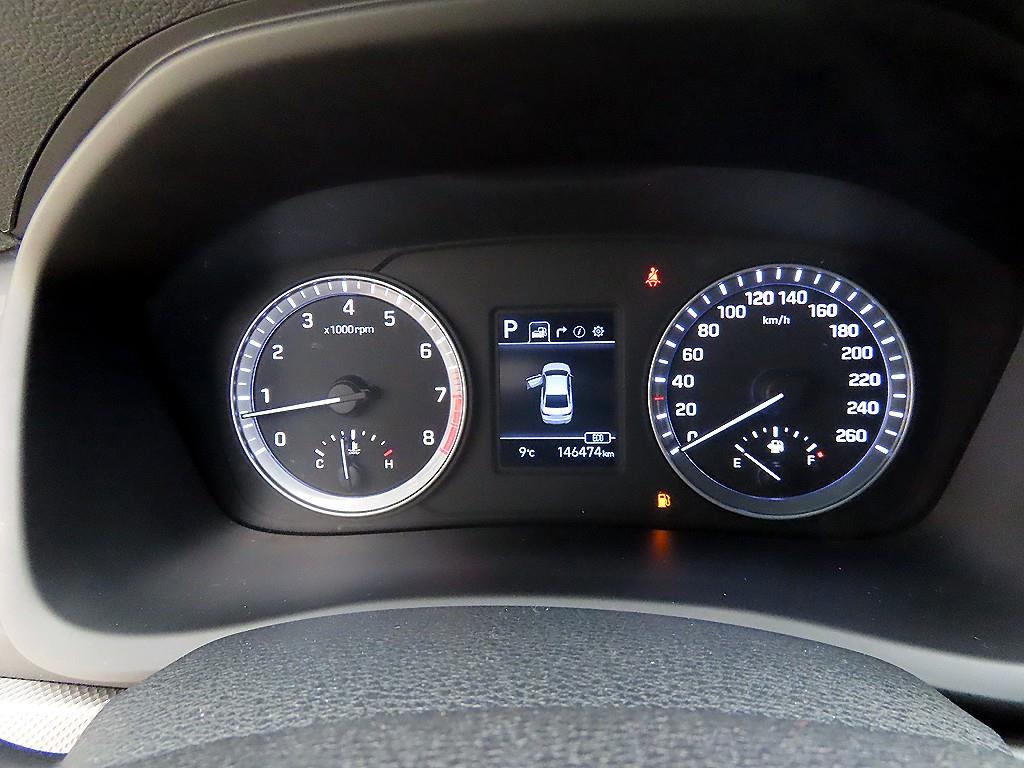 HYUNDAI Sonata - Vista 9