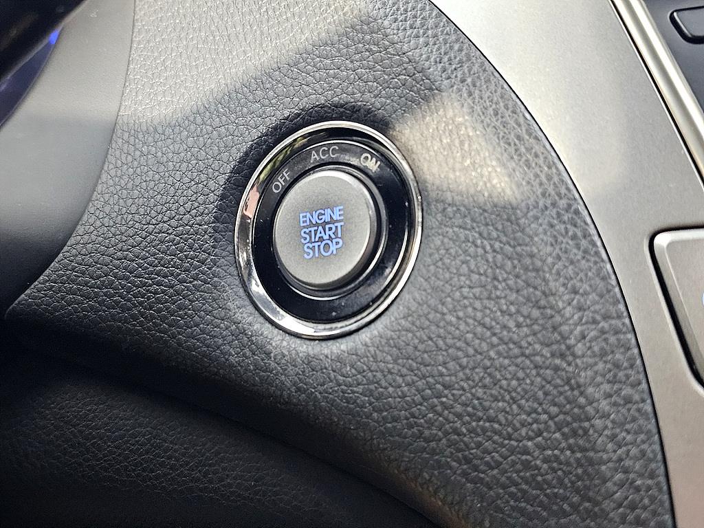 HYUNDAI Grandeur 2012 Blanco - Importación desde Corea - HF Imports Iquique - Foto 13