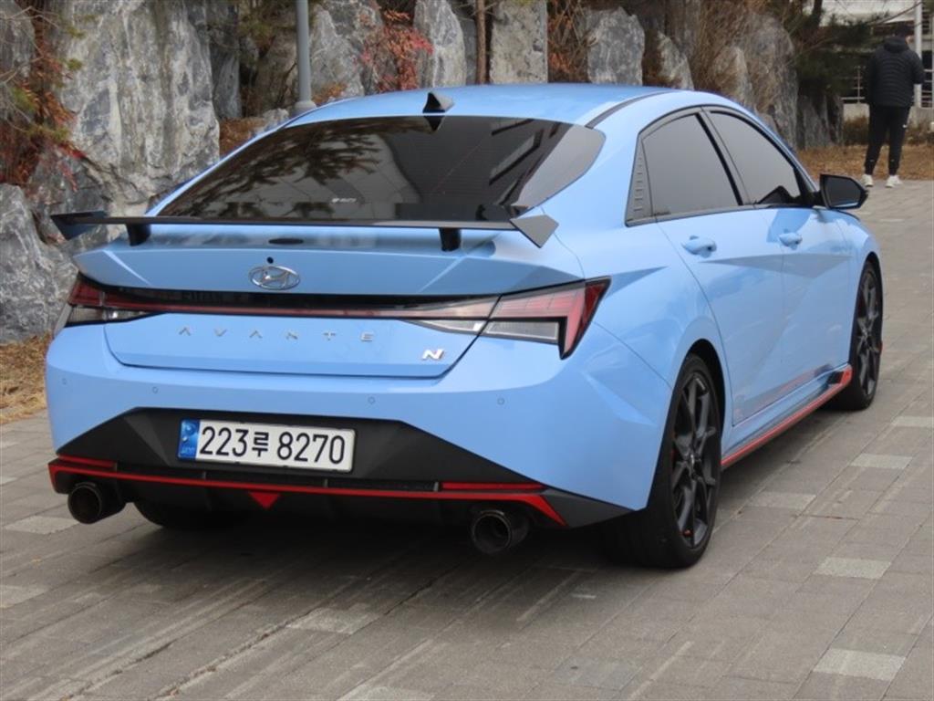 HYUNDAI Avante - Vista 5