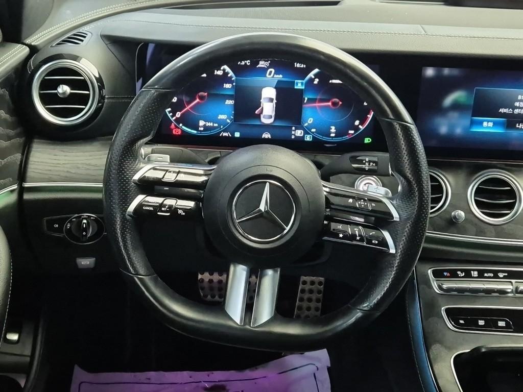 Mercedes Benz E class - Vista 9