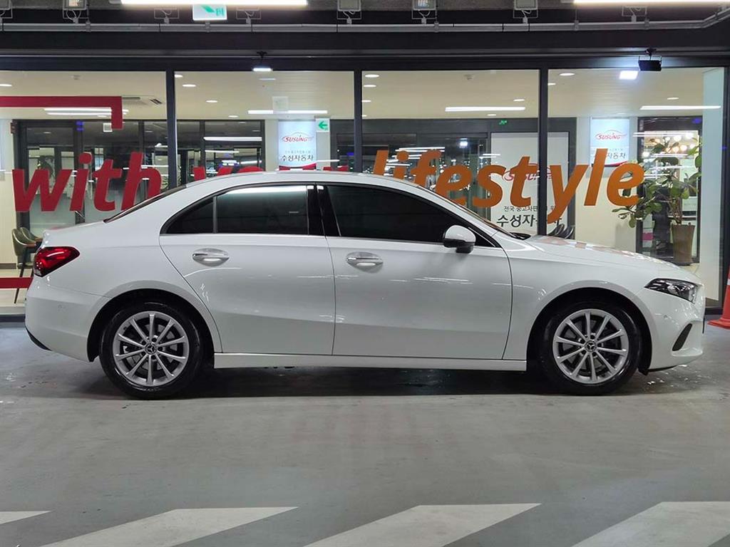 Mercedes Benz A Class - Vista 3