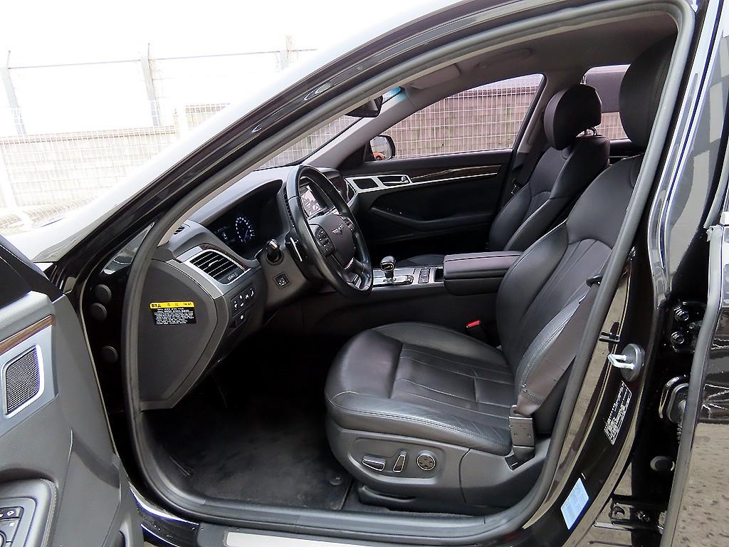 Genesis G80 - Vista 5