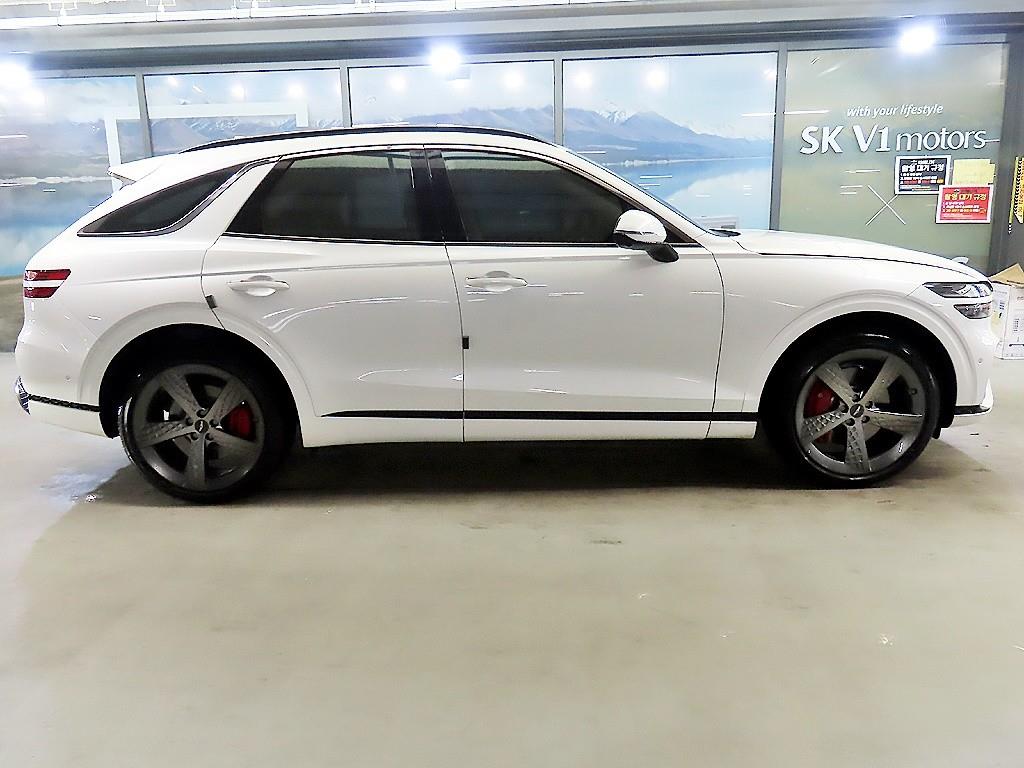 Genesis GV70 - Vista 3