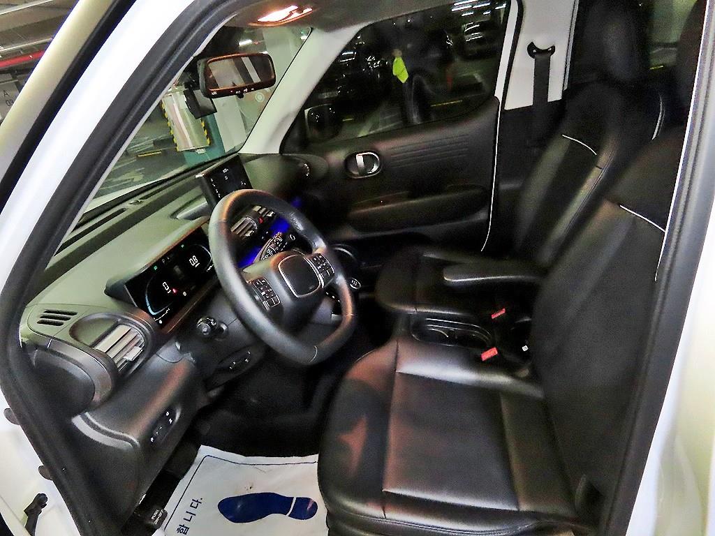 HYUNDAI Casper - Vista 6