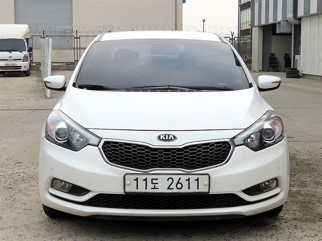 KIA K3 2015 Blanco - Importación desde Corea - HF Imports Iquique - Foto 1
