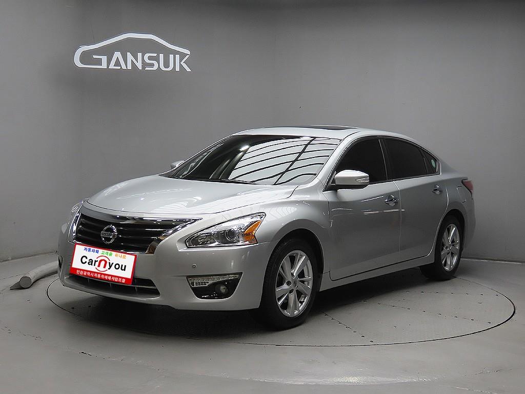 Nissan Altima - Vista 3