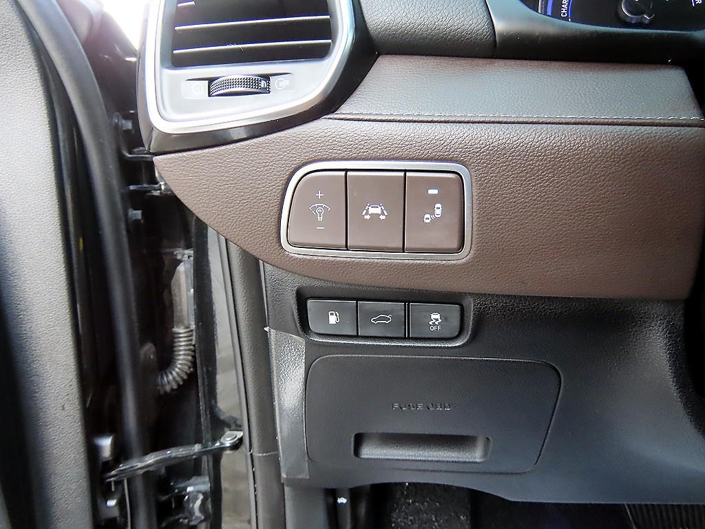 HYUNDAI Grandeur - Vista 12