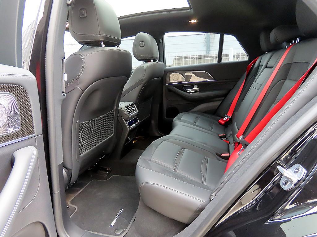 Mercedes Benz GLE Class - Vista 6