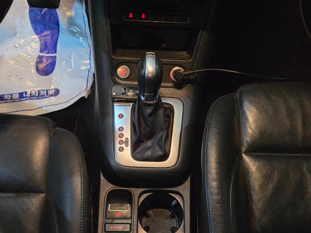 Volkswagen Tiguan 2016 Plateado - Importación desde Corea - HF Imports Iquique - Foto 13