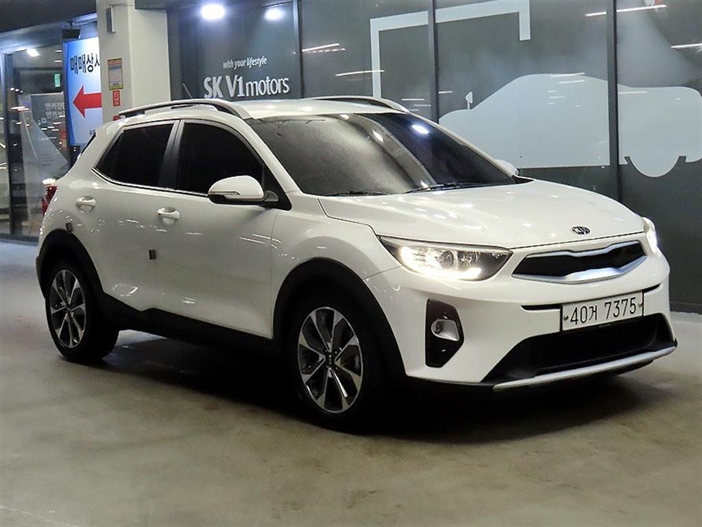 KIA Stonic 2018 Blanco - Importación desde Corea - HF Imports Iquique - Foto 1