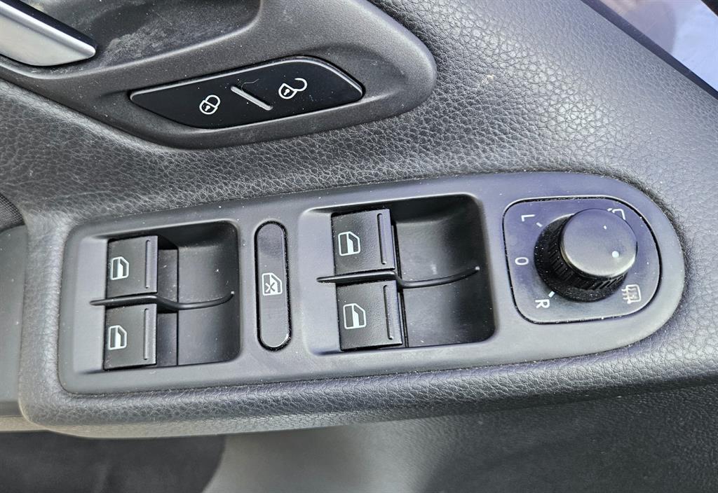 Volkswagen Golf - Vista 11