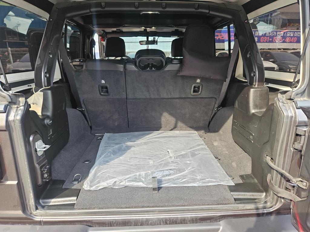 Jeep Wrangler 2021 Gris - Importación desde Corea - HF Imports Iquique - Foto 16