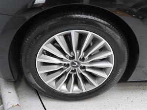 HYUNDAI Equus - Vista 10