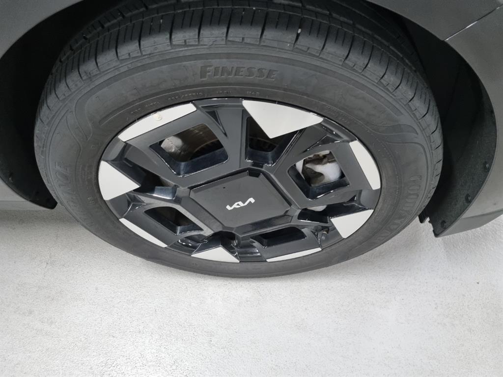 KIA Carnival - Vista 5