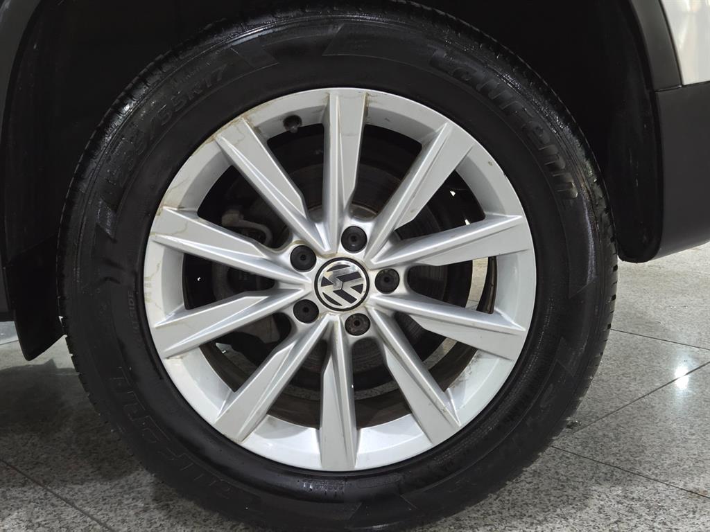 Volkswagen Tiguan 2016 Plateado - Importación desde Corea - HF Imports Iquique - Foto 20