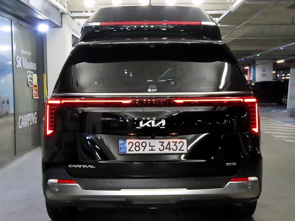 KIA Carnival - Vista 5