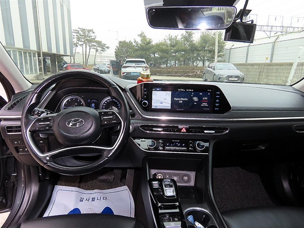 HYUNDAI Sonata - Vista 7