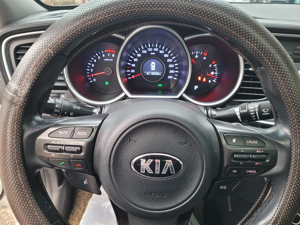 KIA K5 - Vista 10