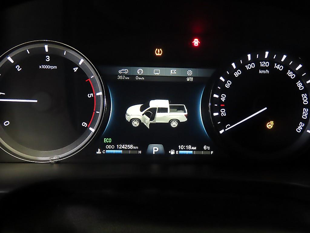 Ssangyong Rexton - Vista 9