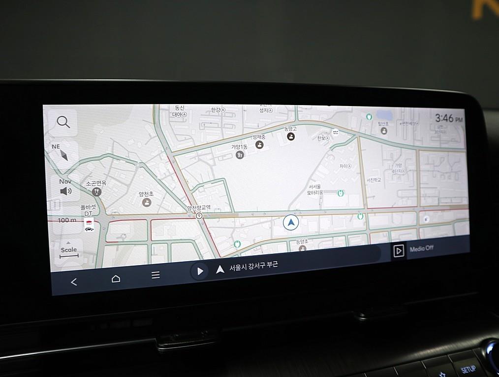 HYUNDAI Kona - Vista 12