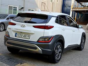 HYUNDAI Kona - Vista 8