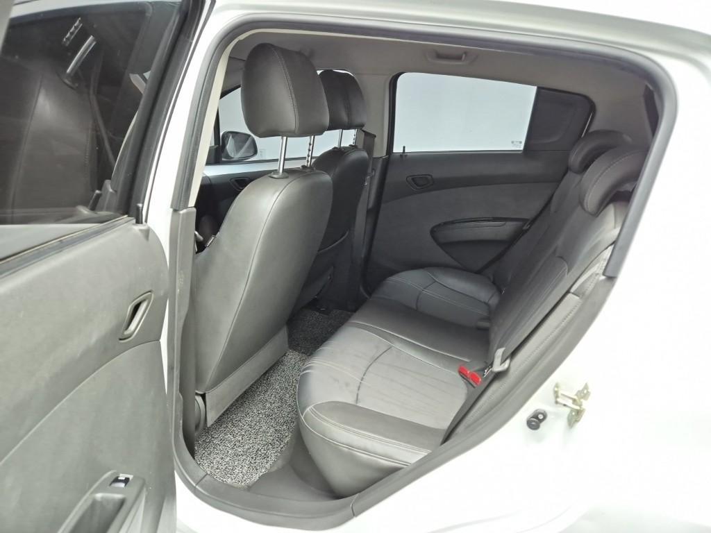 Chevrolet Spark - Vista 12