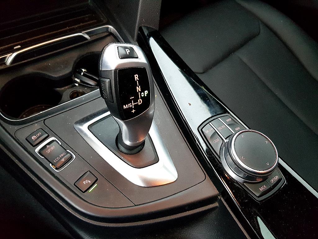 BMW 3 series 2017 Blanco - Importación desde Corea - HF Imports Iquique - Foto 13