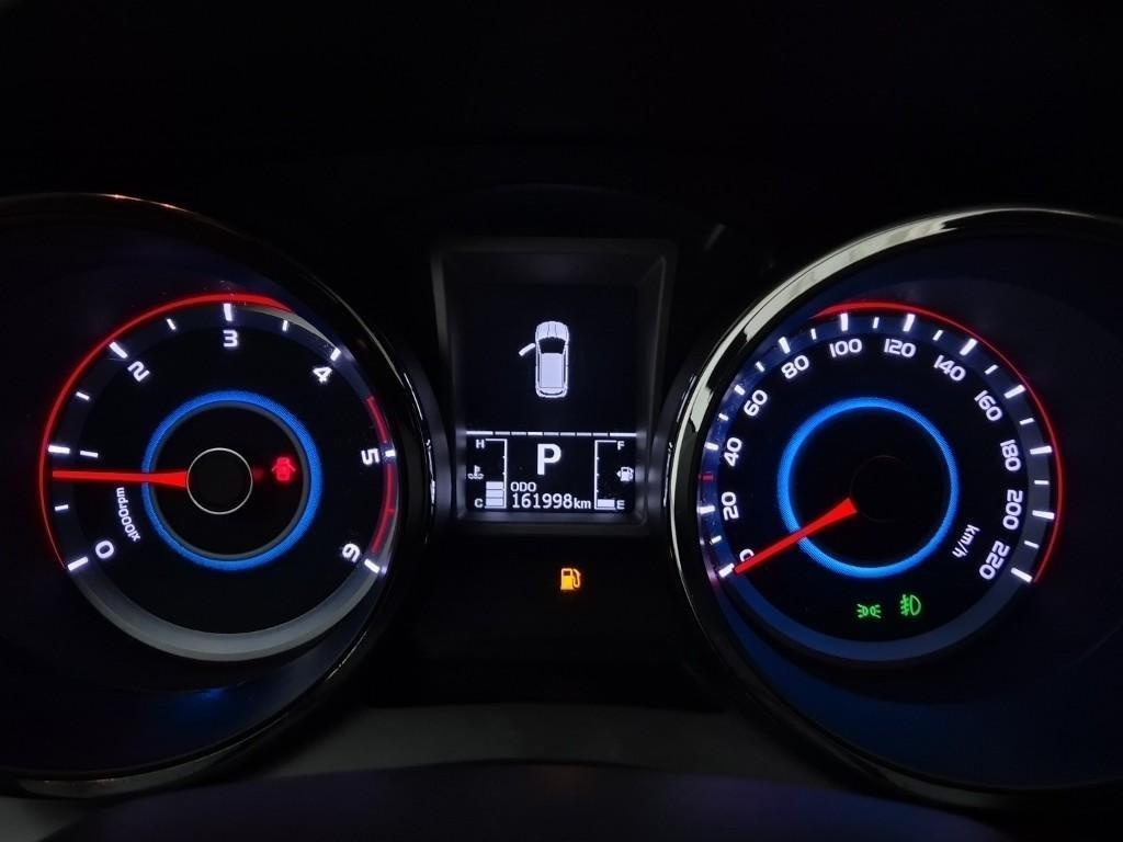 Ssangyong Tivoli - Vista 6