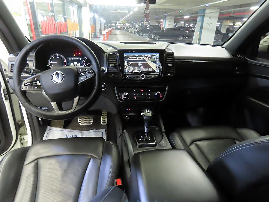 Ssangyong Rexton - Vista 10