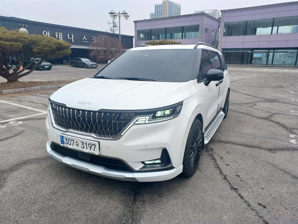 KIA Carnival 2023 Blanco - Importación desde Corea - HF Imports Iquique - Foto 1