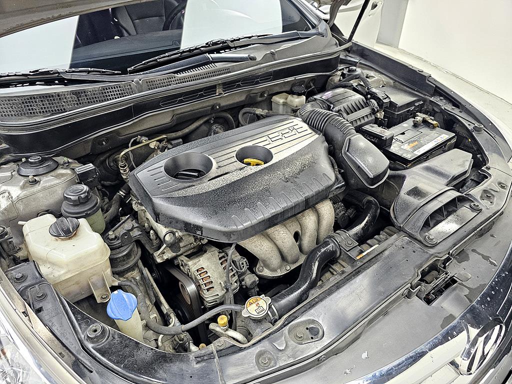 HYUNDAI Sonata - Vista 6