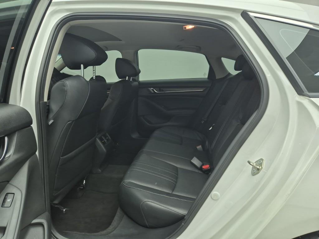 Honda Accord - Vista 12
