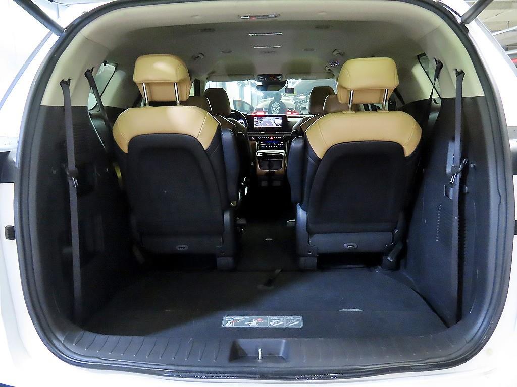 KIA Carnival 2023 the color of pearl - Importación desde Corea - HF Imports Iquique - Foto 18