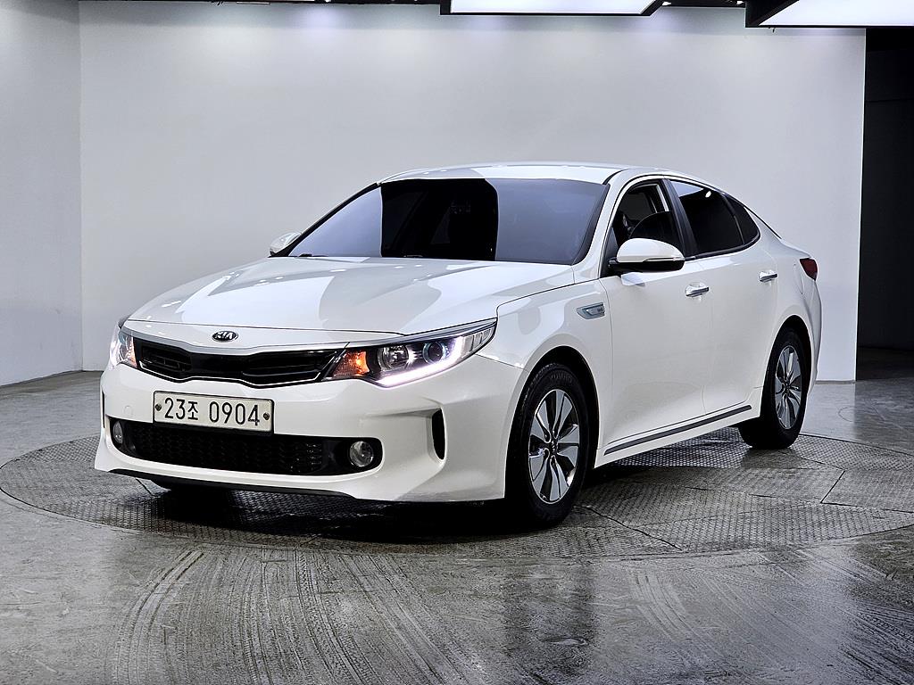 KIA K5 2016 Blanco - Importación desde Corea - HF Imports Iquique - Foto 1