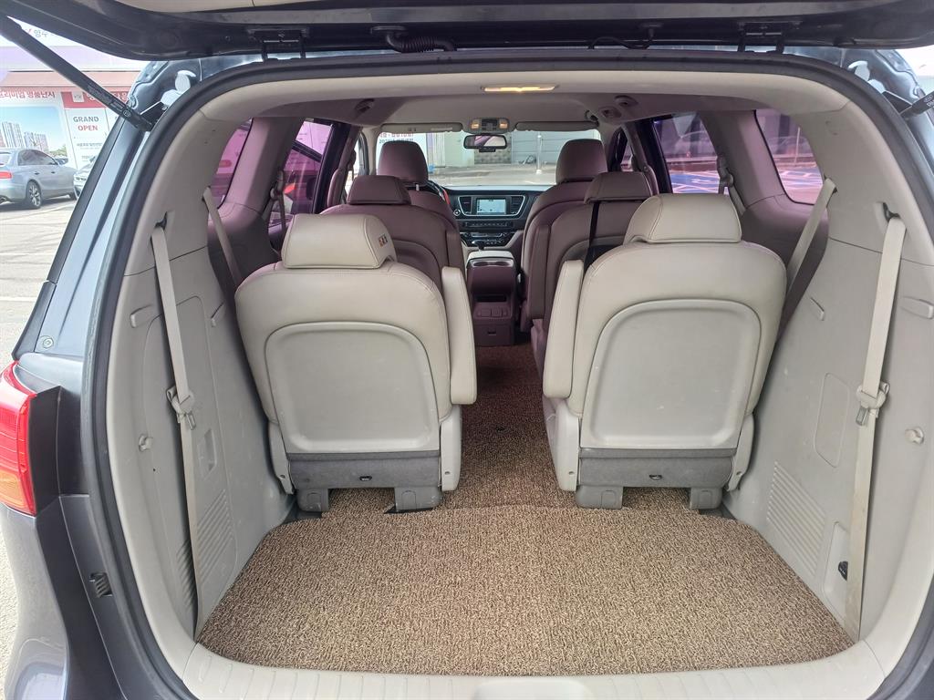 KIA Carnival 2017 Gris - Importación desde Corea - HF Imports Iquique - Foto 17