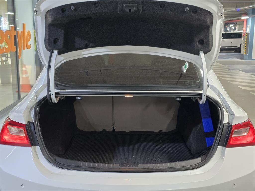 Chevrolet Malibu - Vista 6