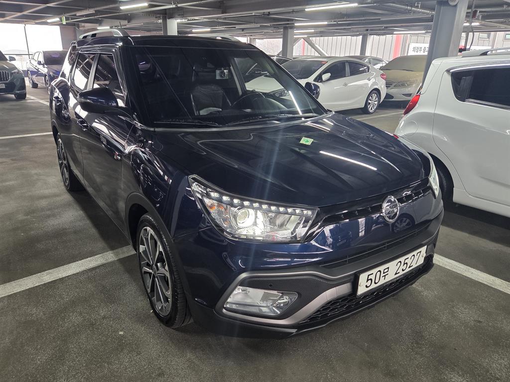Ssangyong Tivoli - Vista 4
