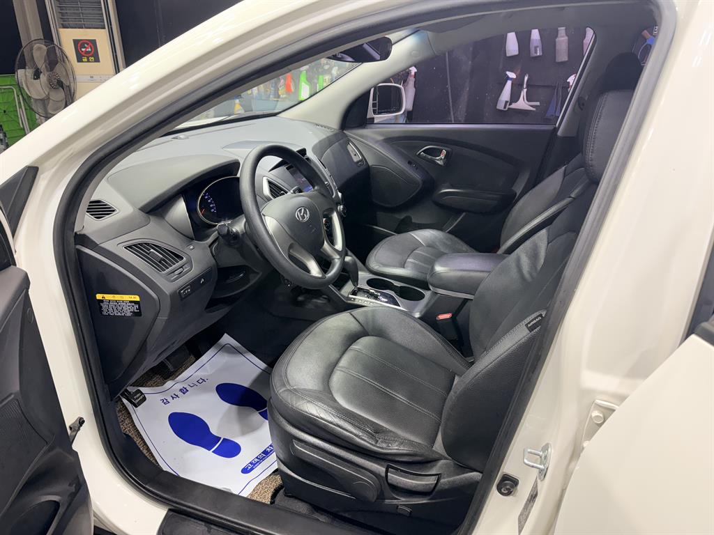 HYUNDAI Tucson - Vista 5