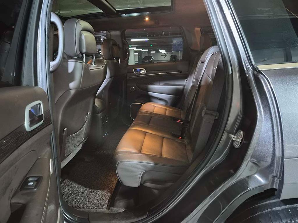 Jeep Cherokee - Vista 10