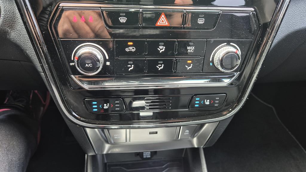 Ssangyong Tivoli - Vista 5