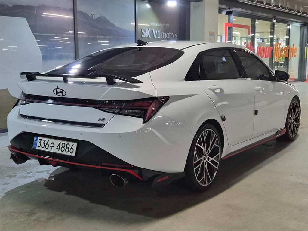 HYUNDAI Avante - Vista 4